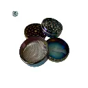 ChillVibes_Grinder_Métallique_ Holographique_Effet _Arc_en_ciel_Image_Carroussel6.webp